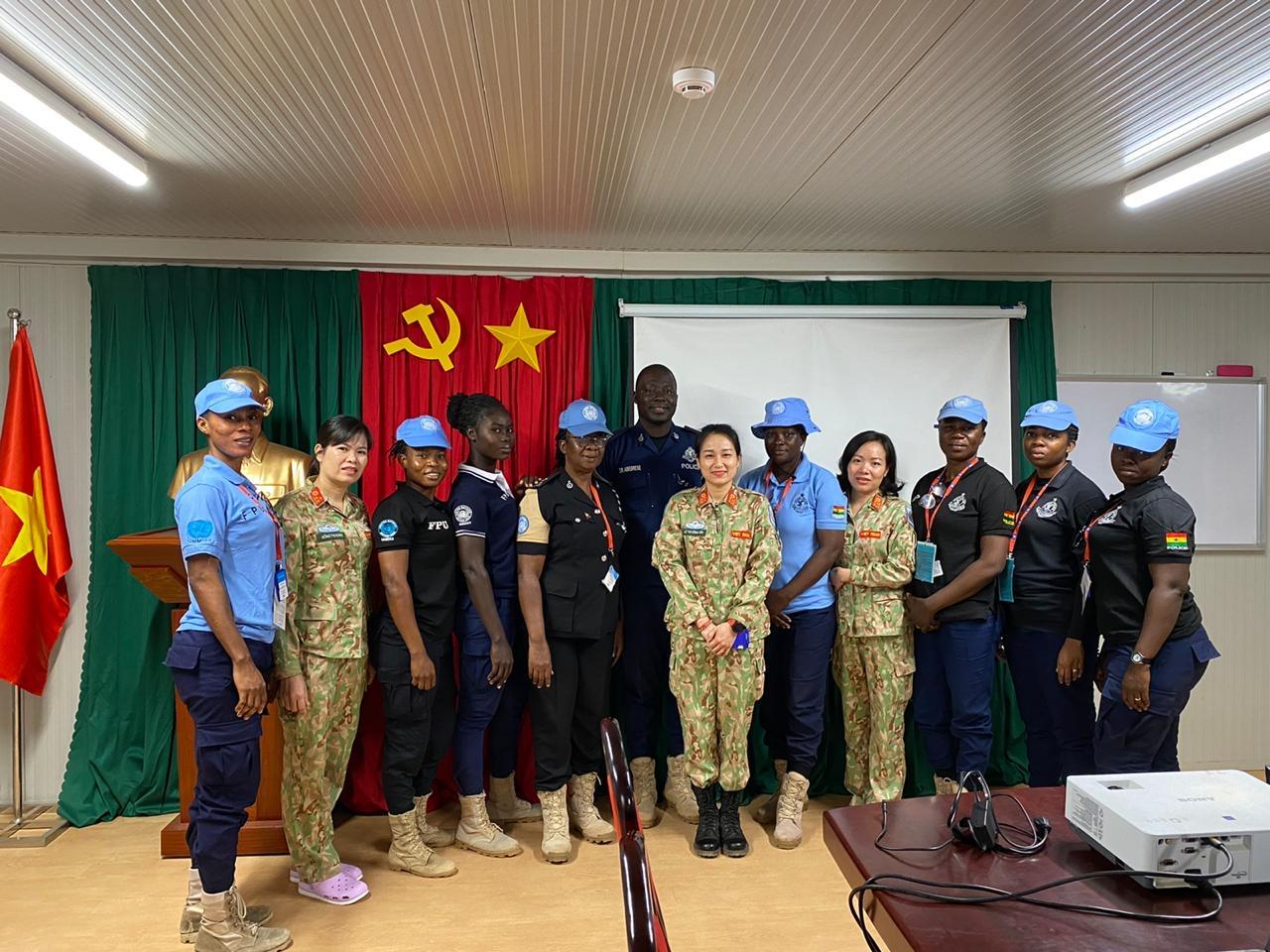 Chiến sĩ quân y mũ nồi xanh Việt Nam ở Cộng hòa Nam Sudan